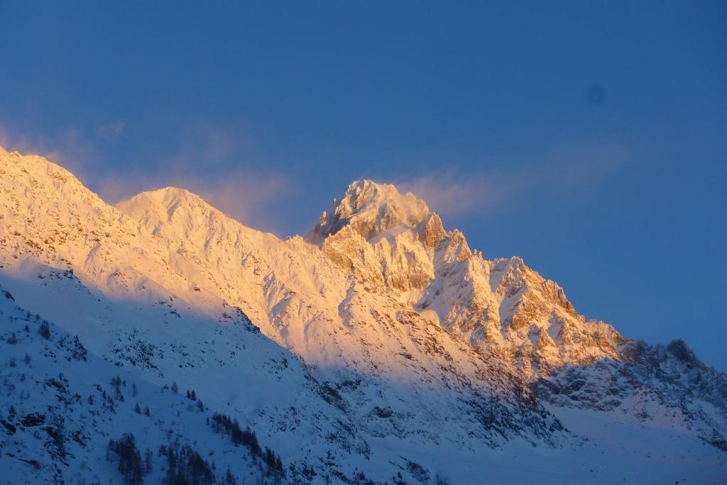 Hotel Restaurant La Couronne Chamonix ภายนอก รูปภาพ