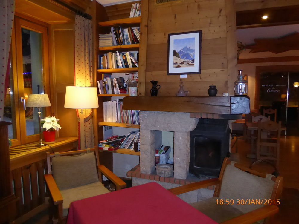 Hotel Restaurant La Couronne Chamonix ภายนอก รูปภาพ