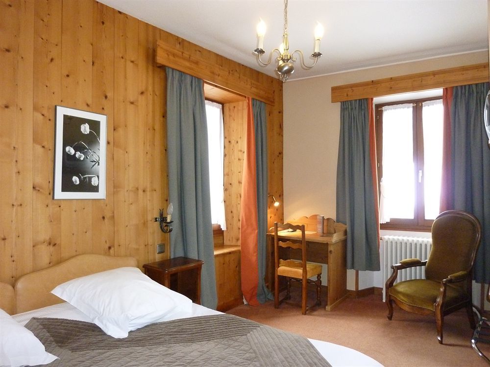Hotel Restaurant La Couronne Chamonix ภายนอก รูปภาพ