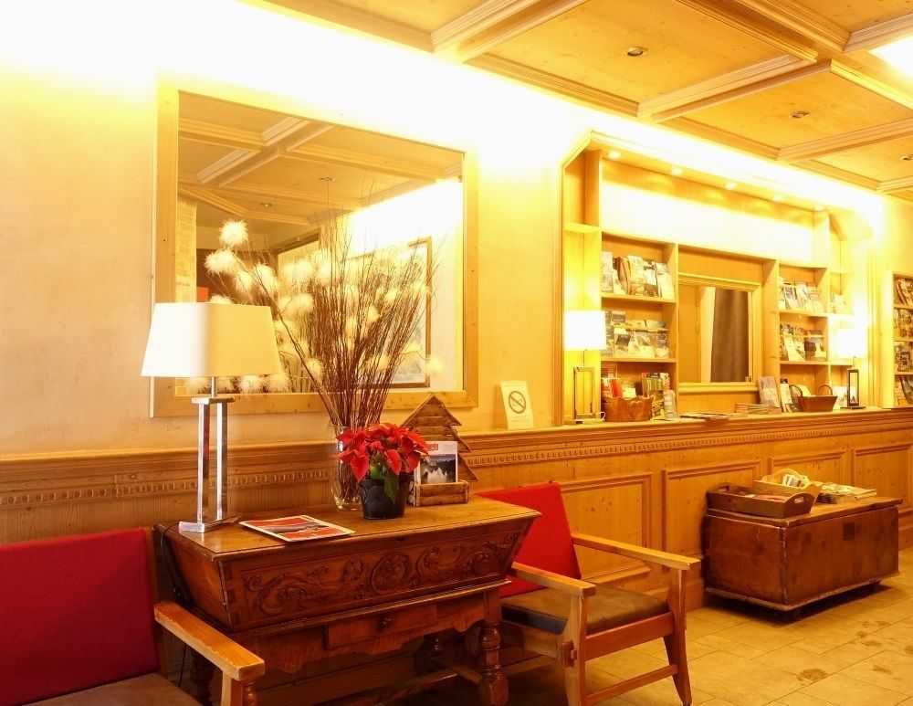 Hotel Restaurant La Couronne Chamonix ภายนอก รูปภาพ