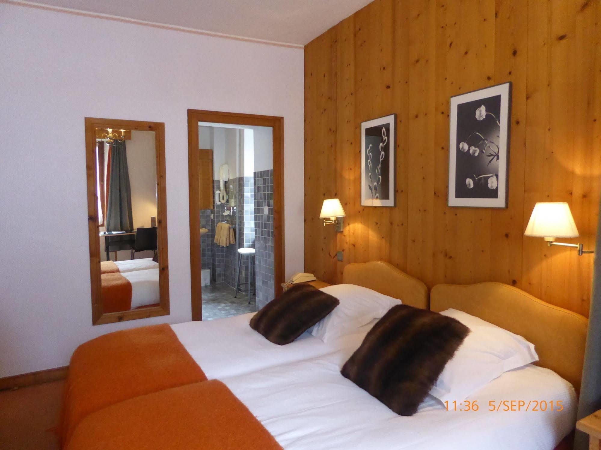 Hotel Restaurant La Couronne Chamonix ภายนอก รูปภาพ
