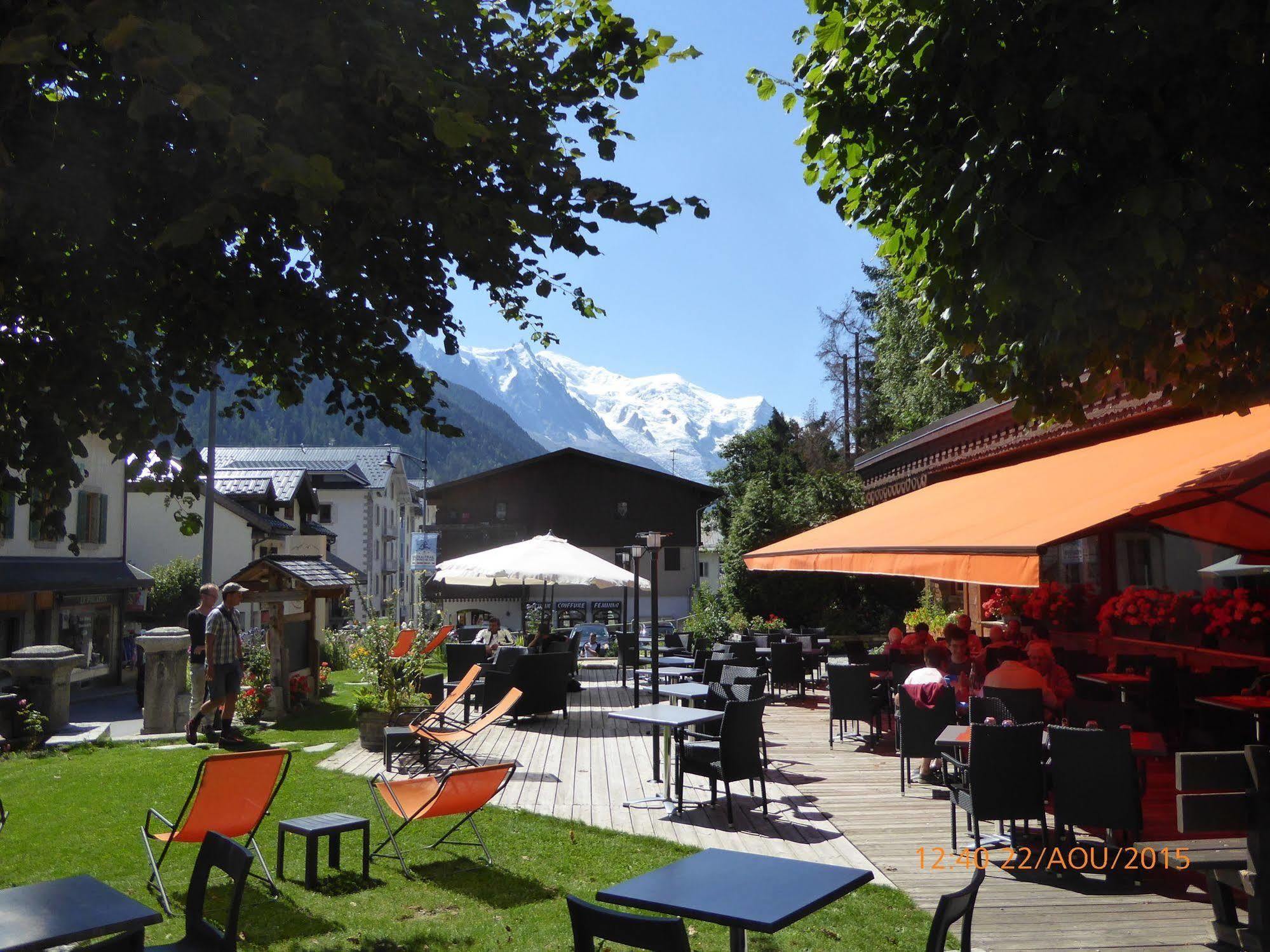 Hotel Restaurant La Couronne Chamonix ภายนอก รูปภาพ