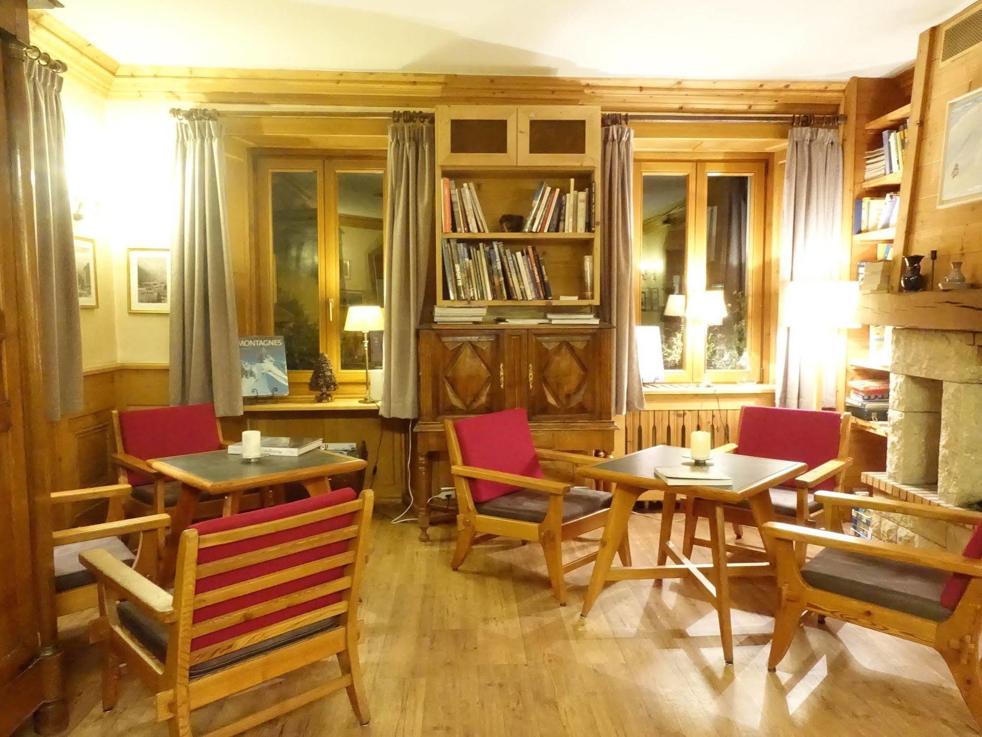 Hotel Restaurant La Couronne Chamonix ภายนอก รูปภาพ